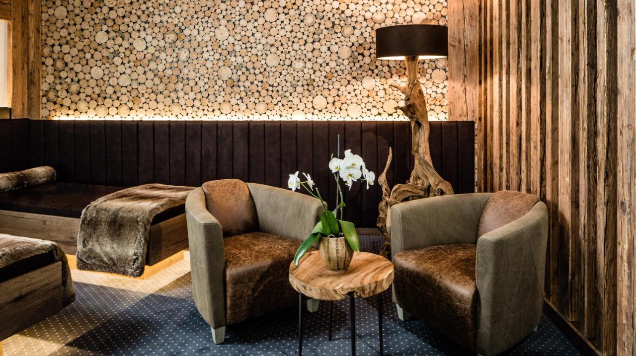 Arthotel Anterleghes - Gardenahotels Сельва-ді-Валь-Гардена Екстер'єр фото