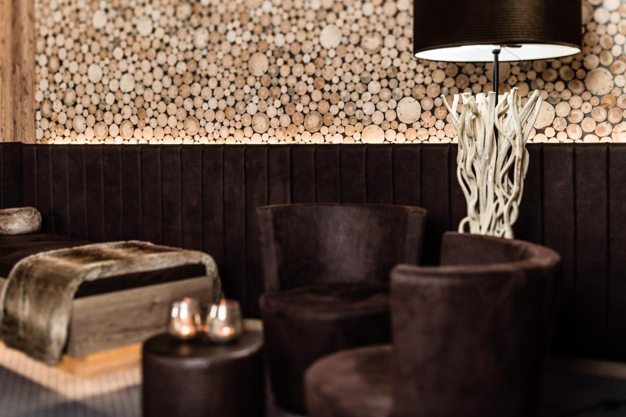 Arthotel Anterleghes - Gardenahotels Сельва-ді-Валь-Гардена Екстер'єр фото