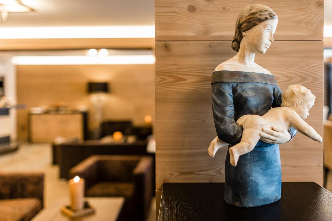Arthotel Anterleghes - Gardenahotels Сельва-ді-Валь-Гардена Екстер'єр фото