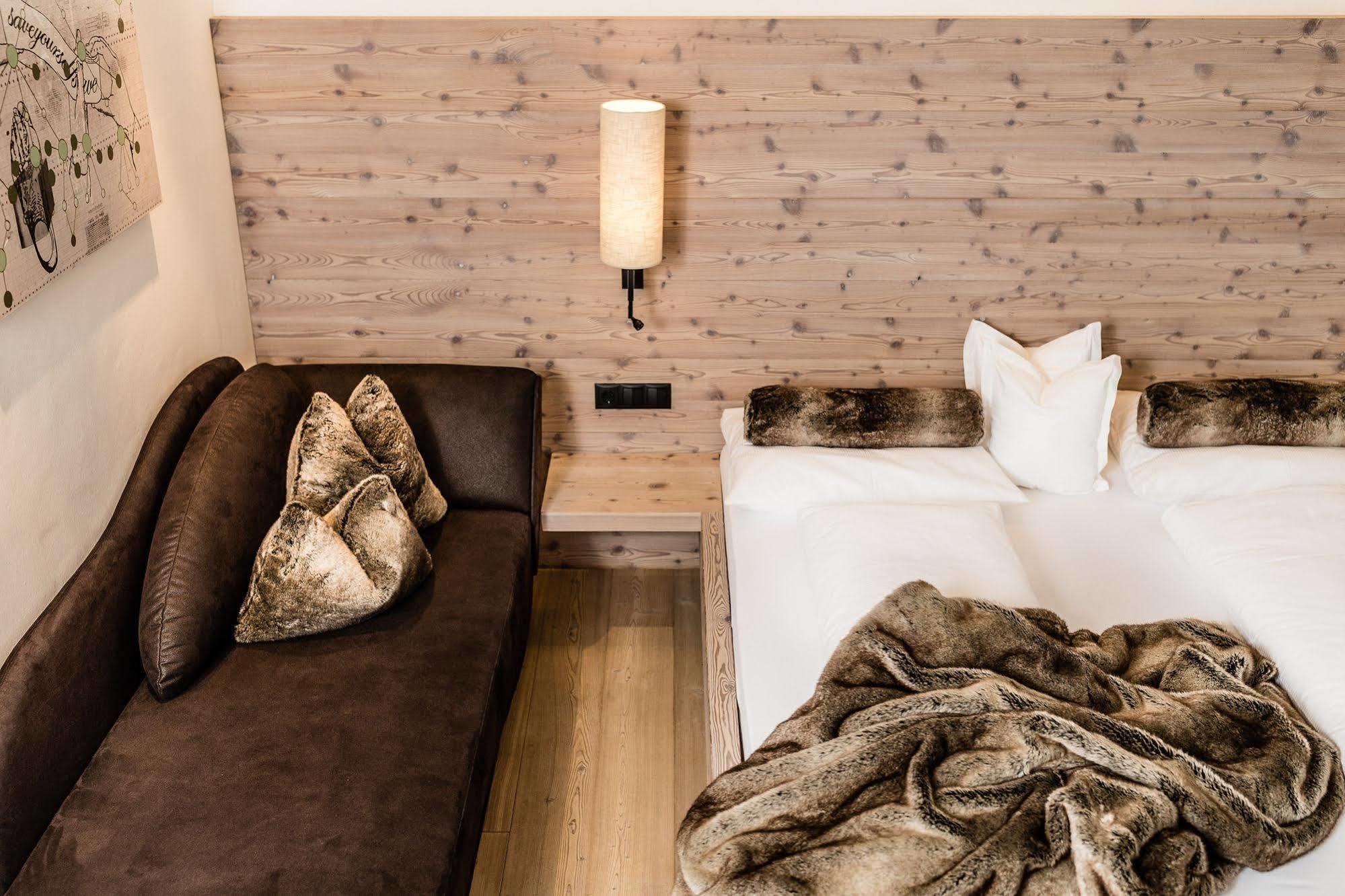 Arthotel Anterleghes - Gardenahotels Сельва-ді-Валь-Гардена Екстер'єр фото