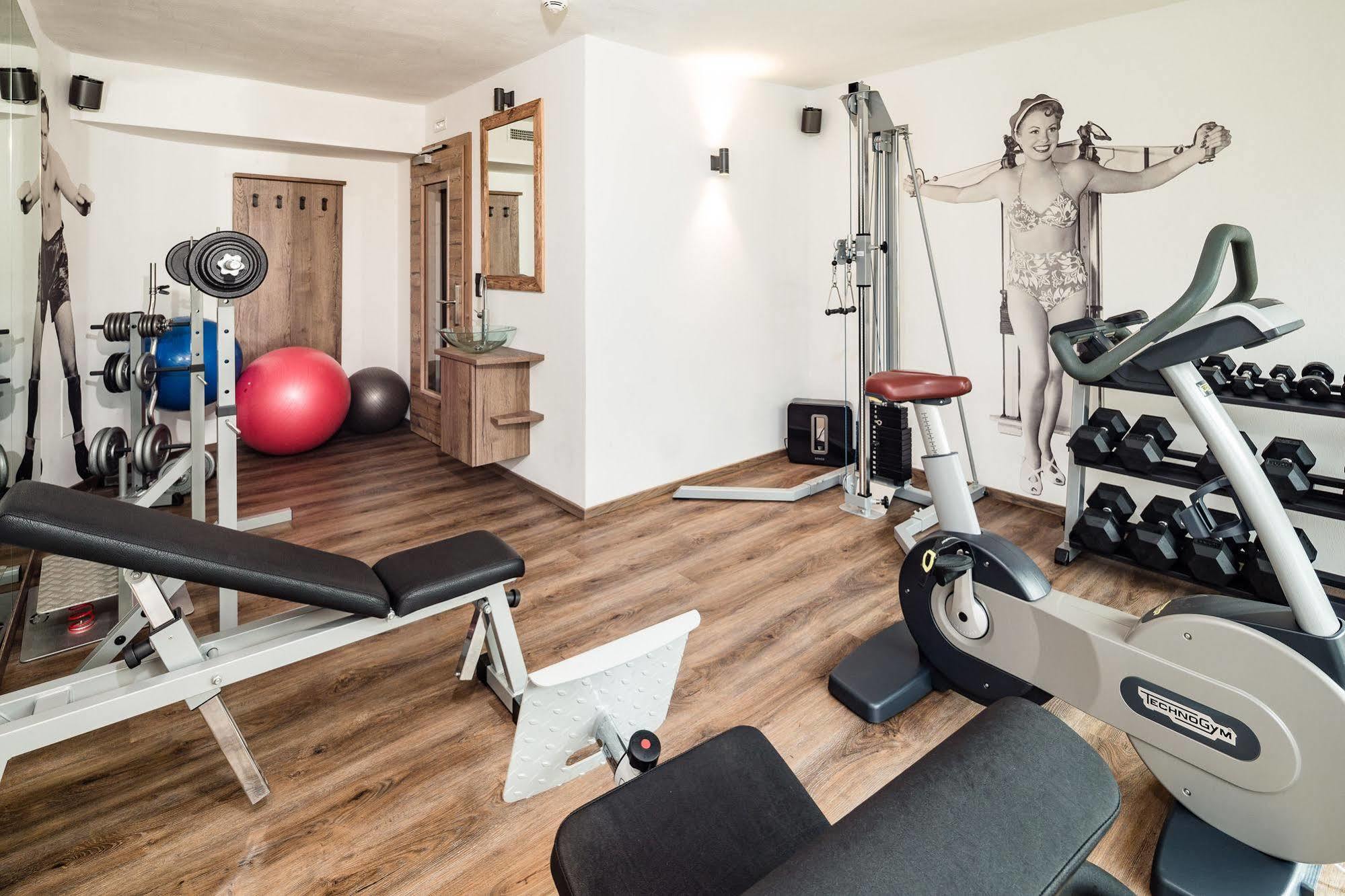 Arthotel Anterleghes - Gardenahotels Сельва-ді-Валь-Гардена Екстер'єр фото