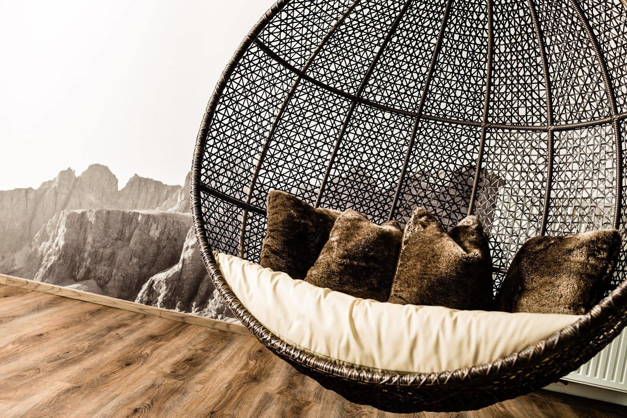 Arthotel Anterleghes - Gardenahotels Сельва-ді-Валь-Гардена Екстер'єр фото