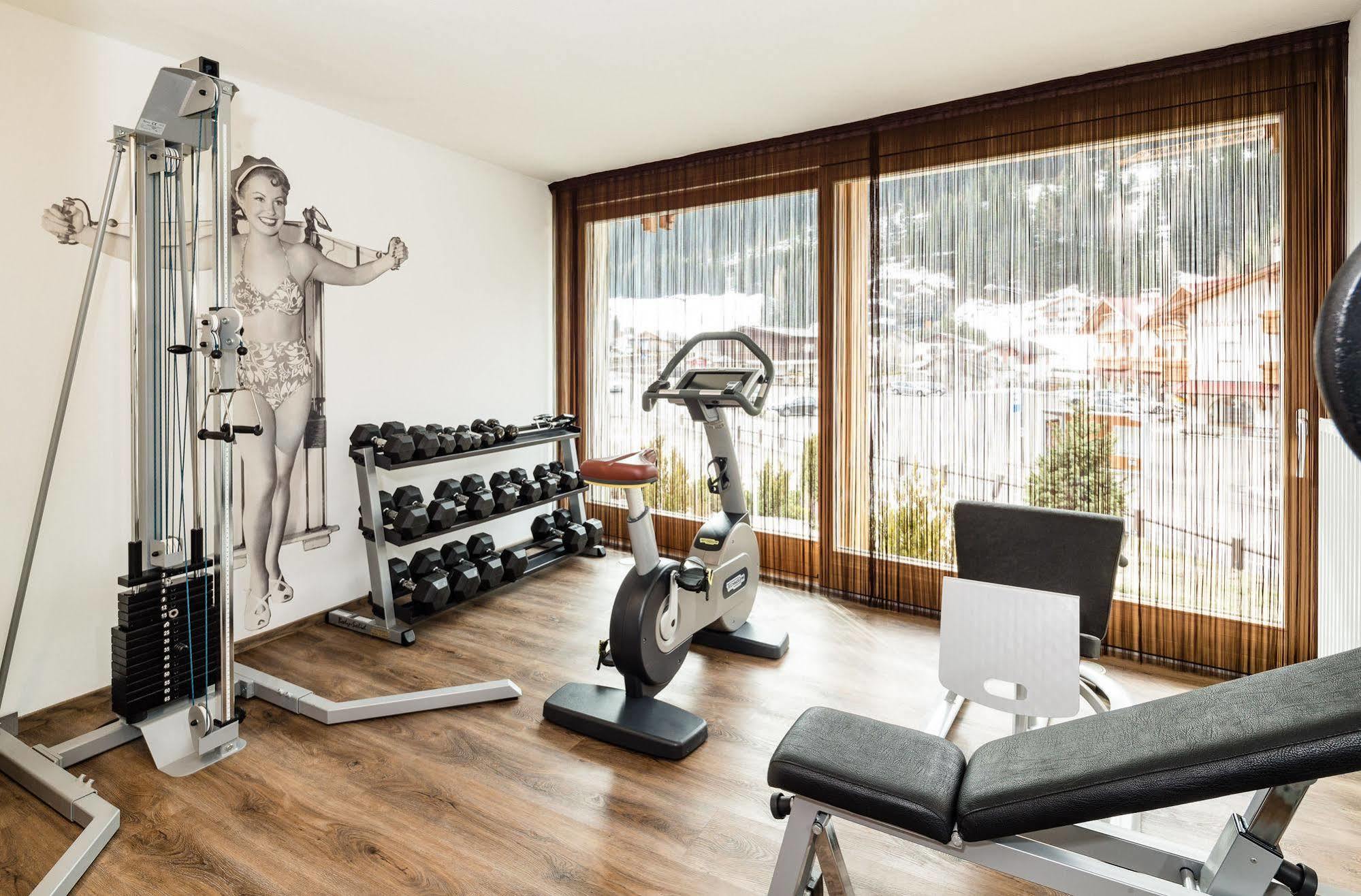 Arthotel Anterleghes - Gardenahotels Сельва-ді-Валь-Гардена Екстер'єр фото